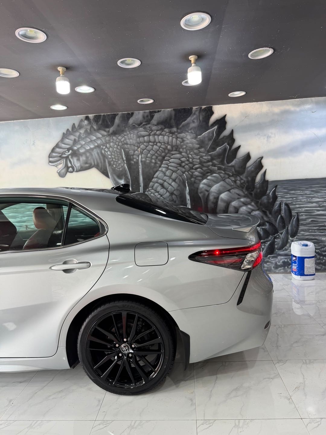 2021 Toyota Camry XSE thumbnail 10