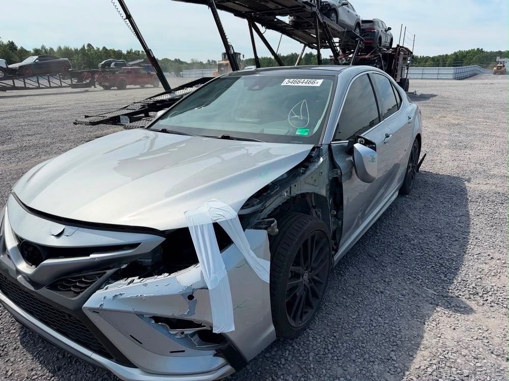 2021 Toyota Camry XSE thumbnail 14