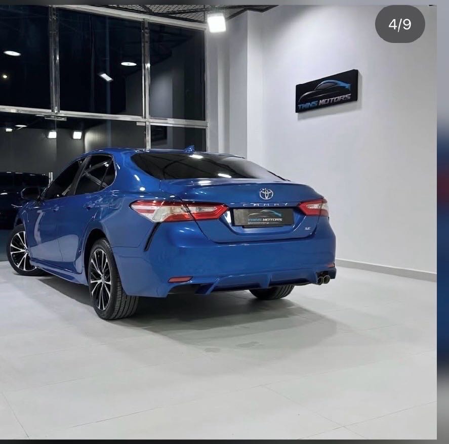2020 Toyota Camry SE thumbnail 4