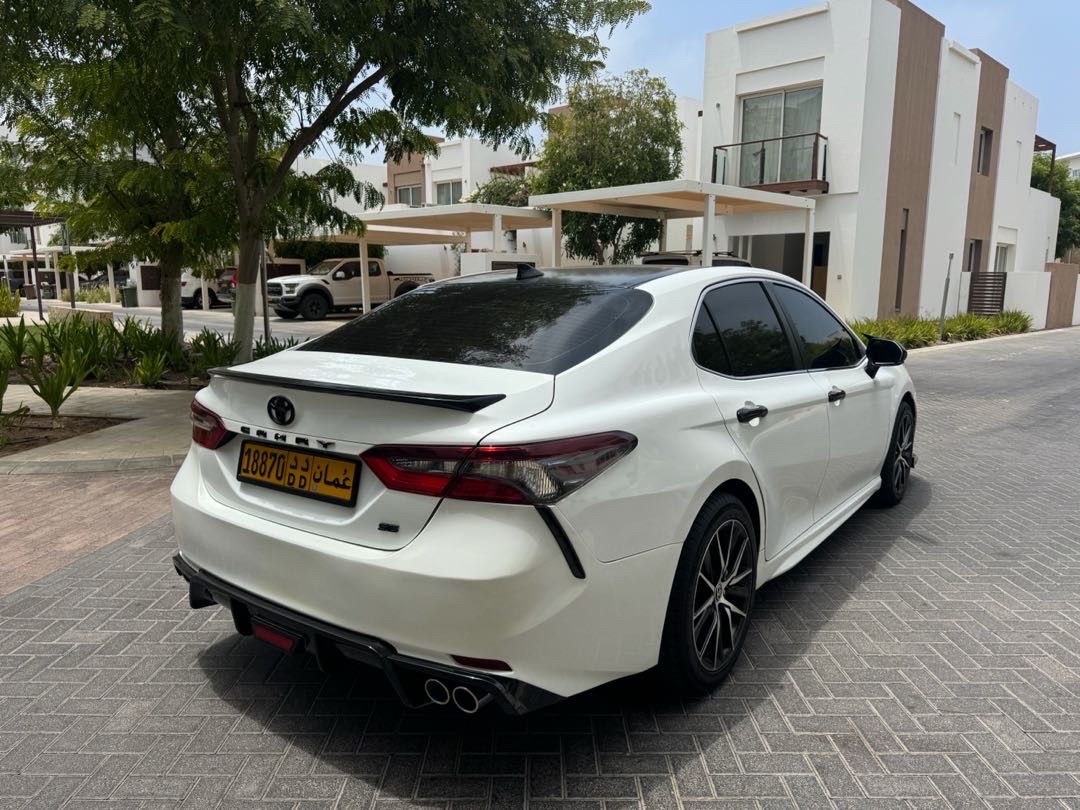 2023 Toyota Camry SE thumbnail 4