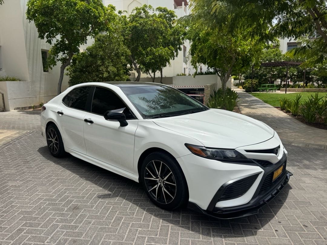 2023 Toyota Camry SE thumbnail 5