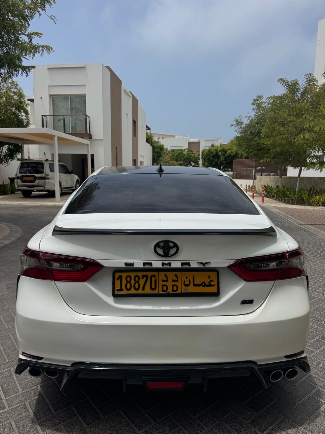 2023 Toyota Camry SE thumbnail 6
