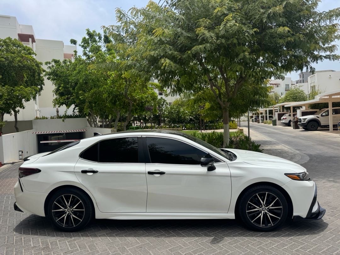 2023 Toyota Camry SE thumbnail 7