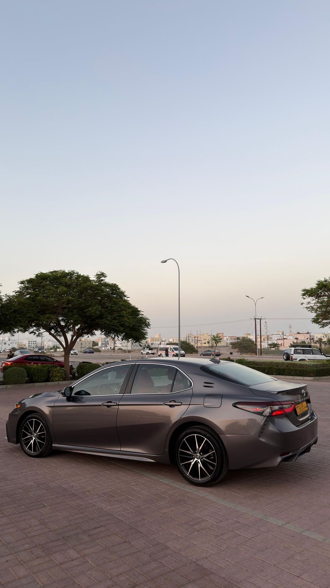 2023 Toyota Camry SE thumbnail 4