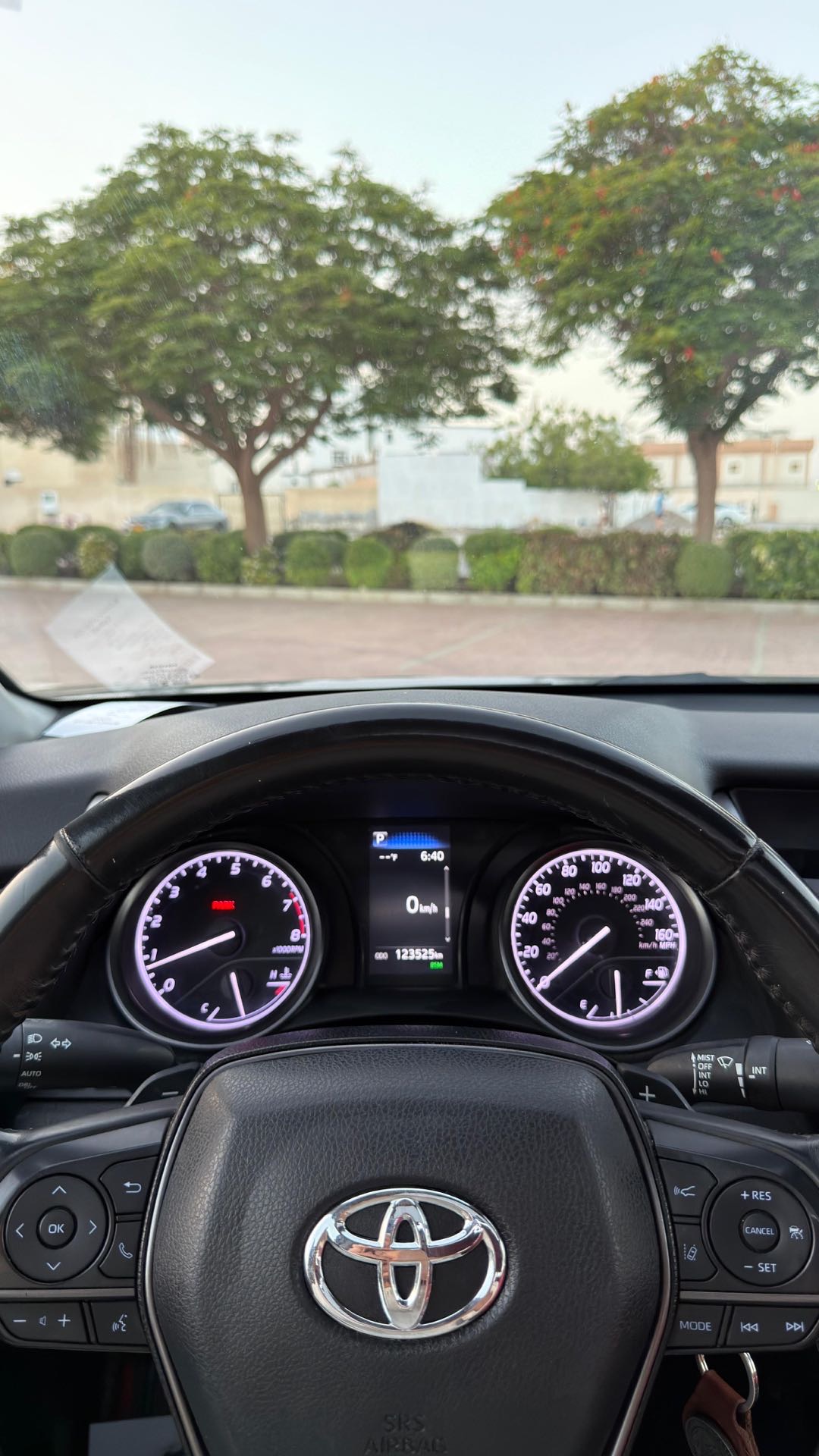 2023 Toyota Camry SE thumbnail 6