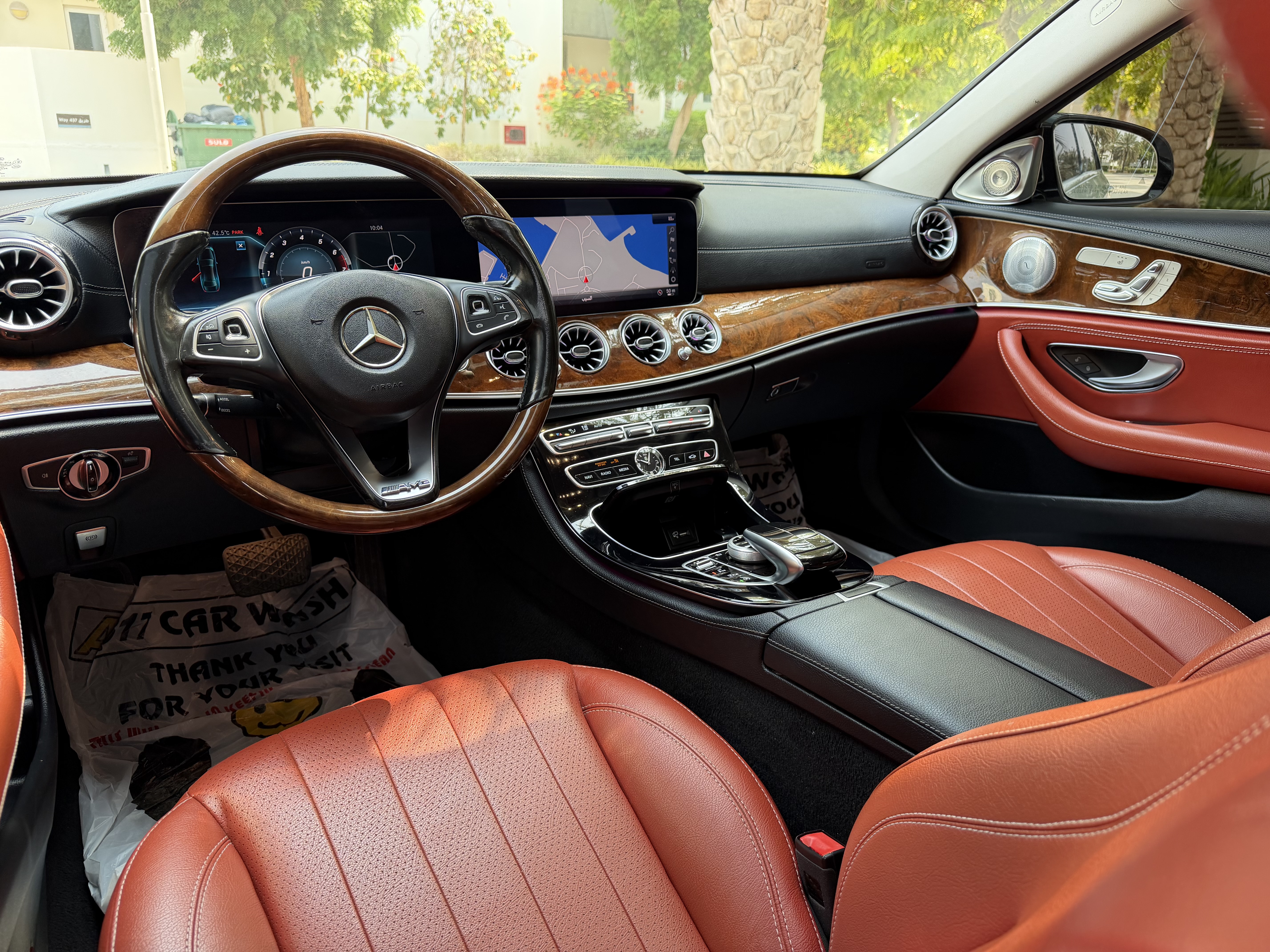 2018 Mercedes-Benz E-Class E 300 e thumbnail 2