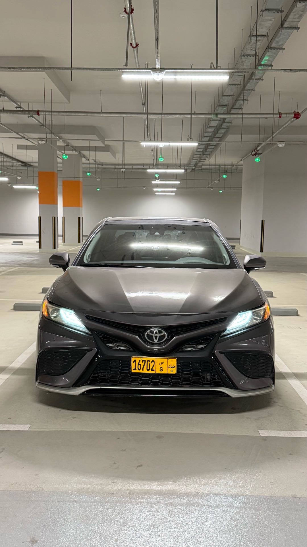 2021 Toyota Camry XSE thumbnail 4
