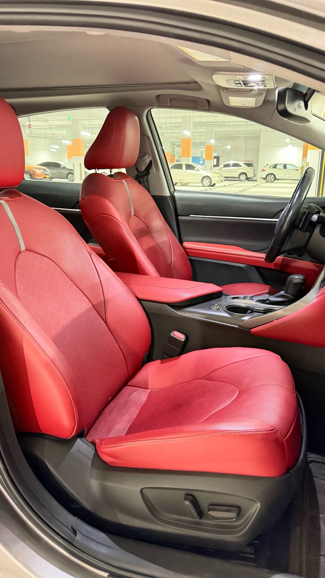 2021 Toyota Camry XSE thumbnail 13