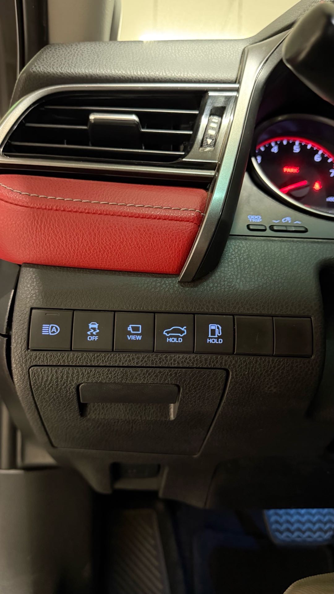 2021 Toyota Camry XSE thumbnail 15