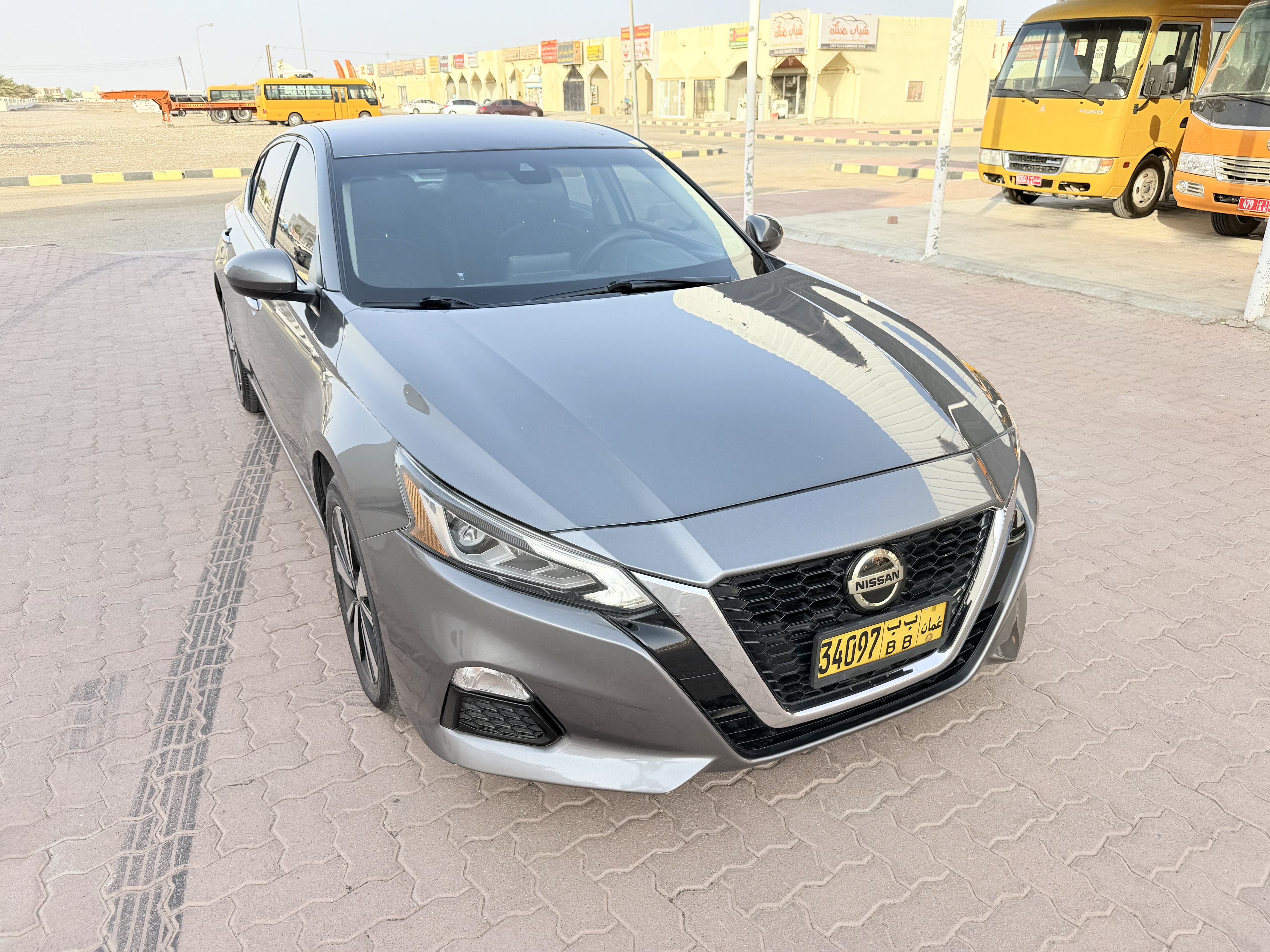 2021 Nissan Altima SV thumbnail 4