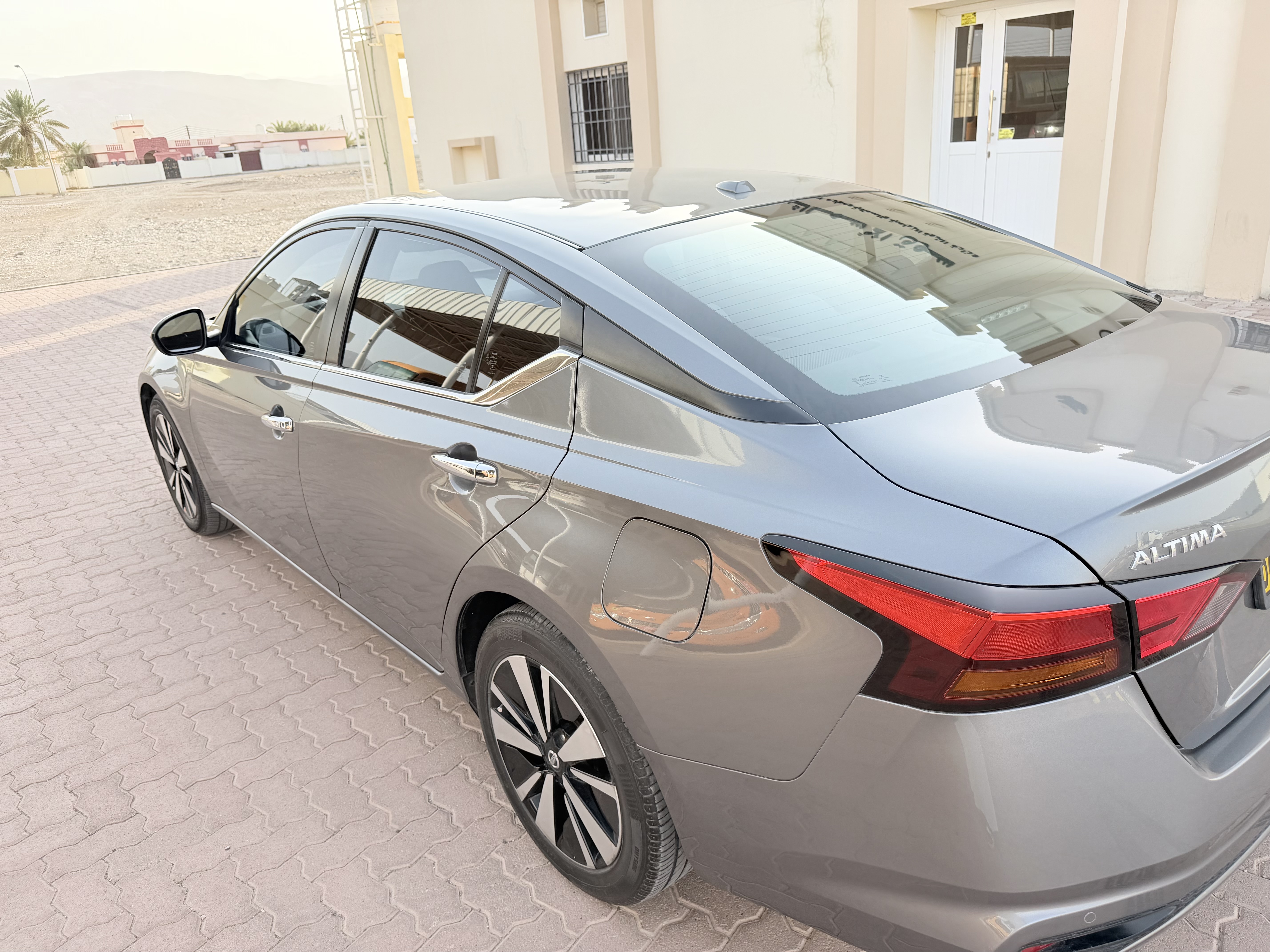 2021 Nissan Altima SV thumbnail 7