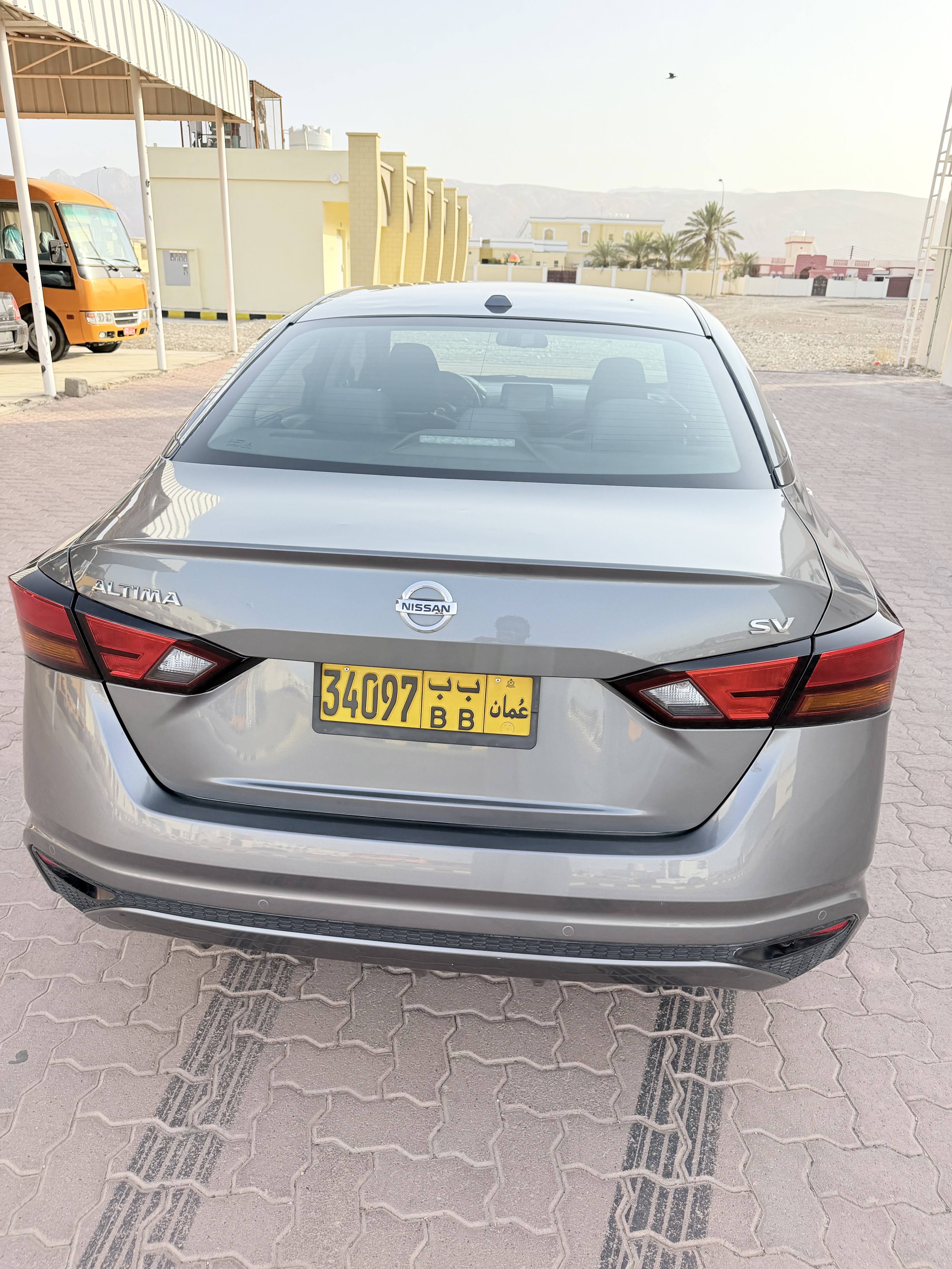 2021 Nissan Altima SV thumbnail 8
