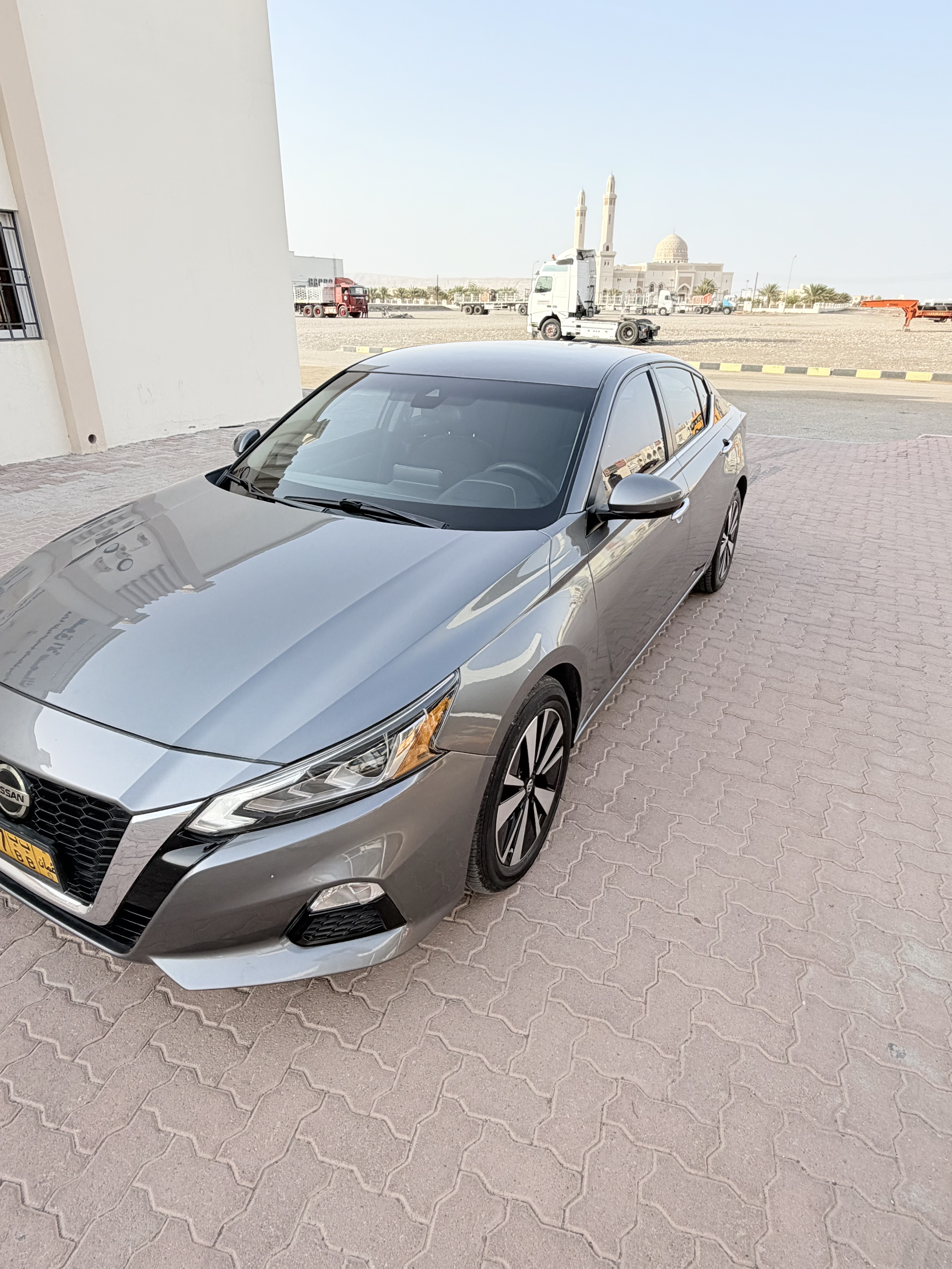 2021 Nissan Altima SV thumbnail 14