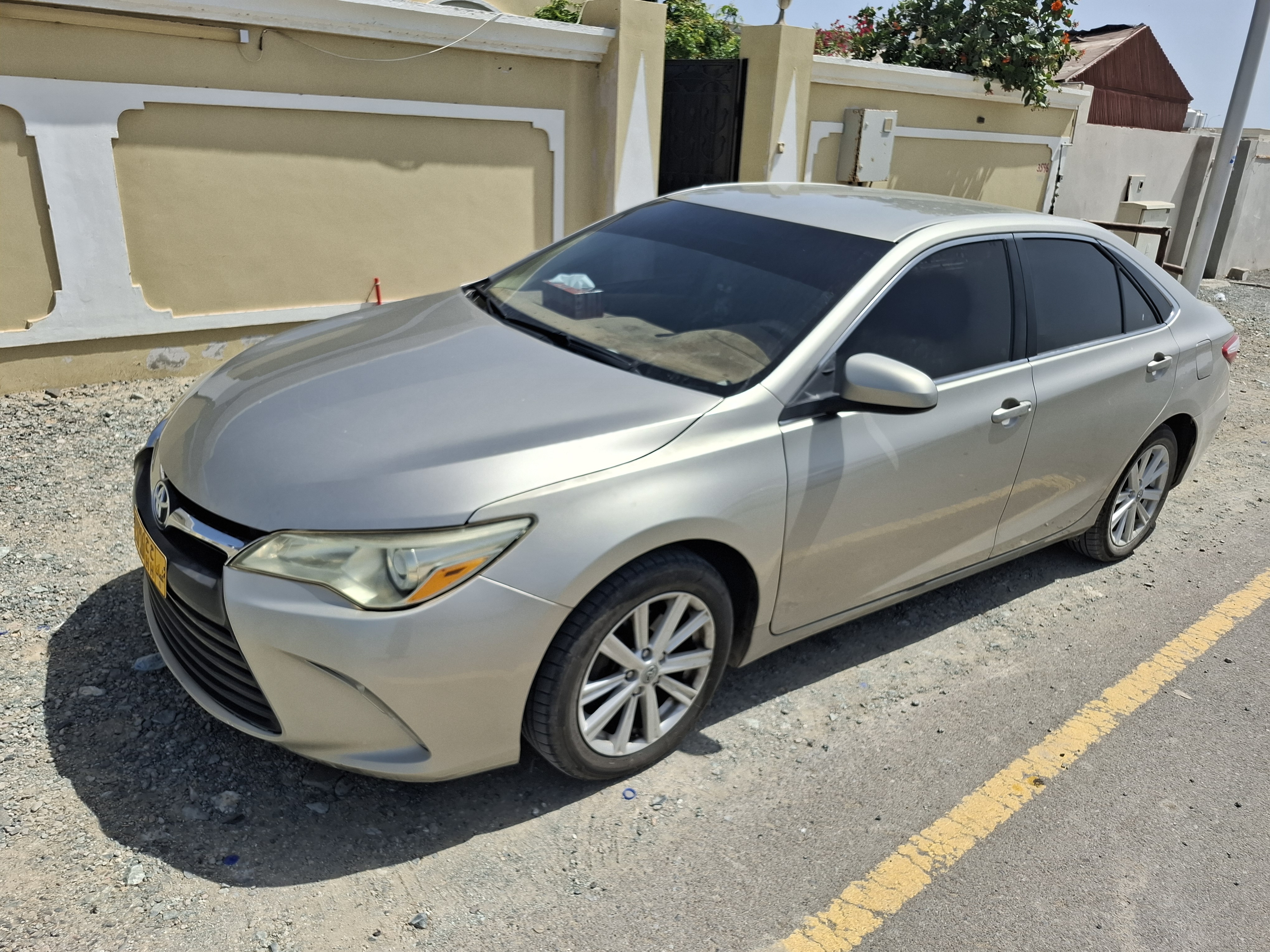 2017 Toyota Camry LE thumbnail 5