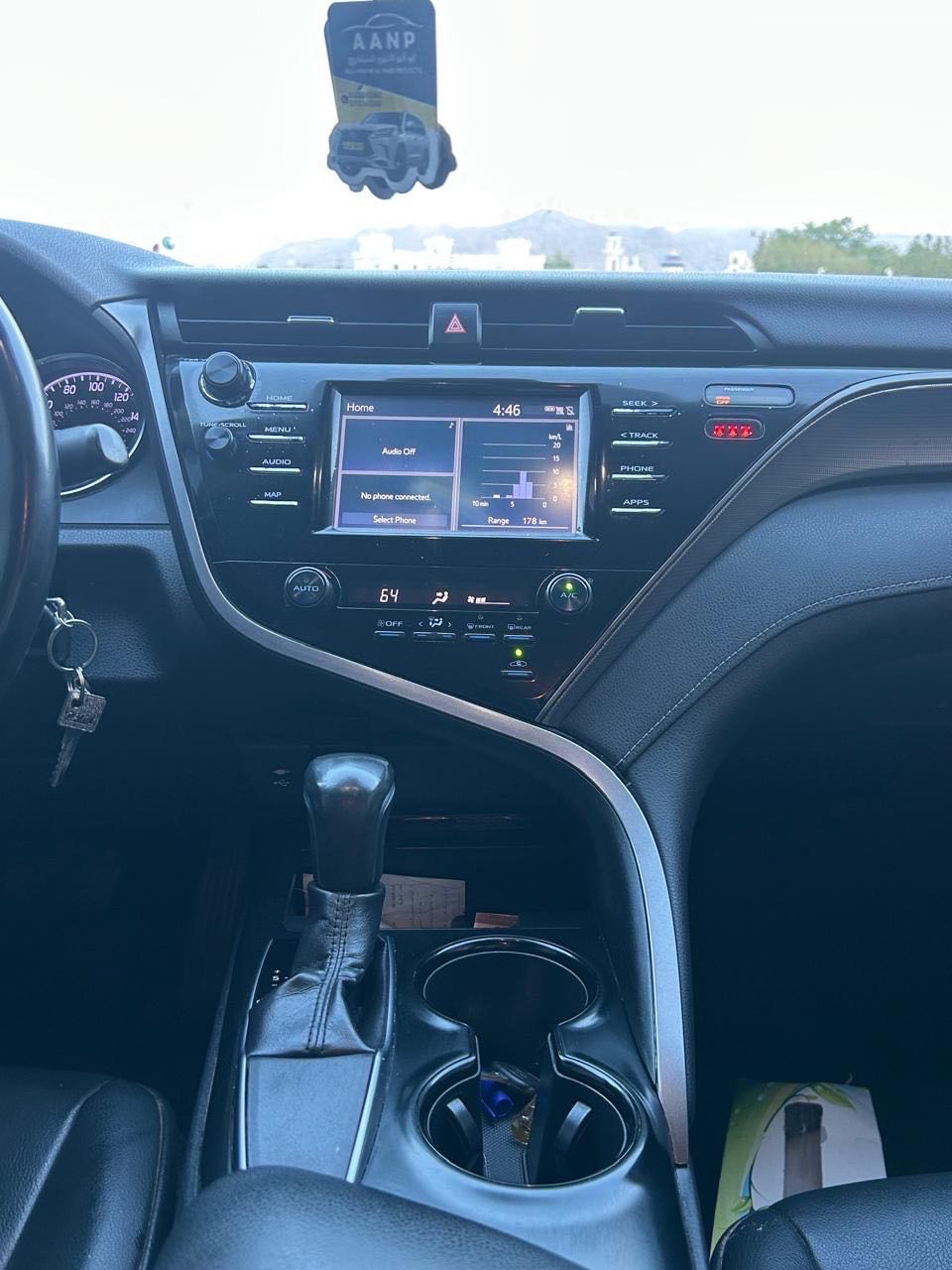 2019 Toyota Camry SE thumbnail 7