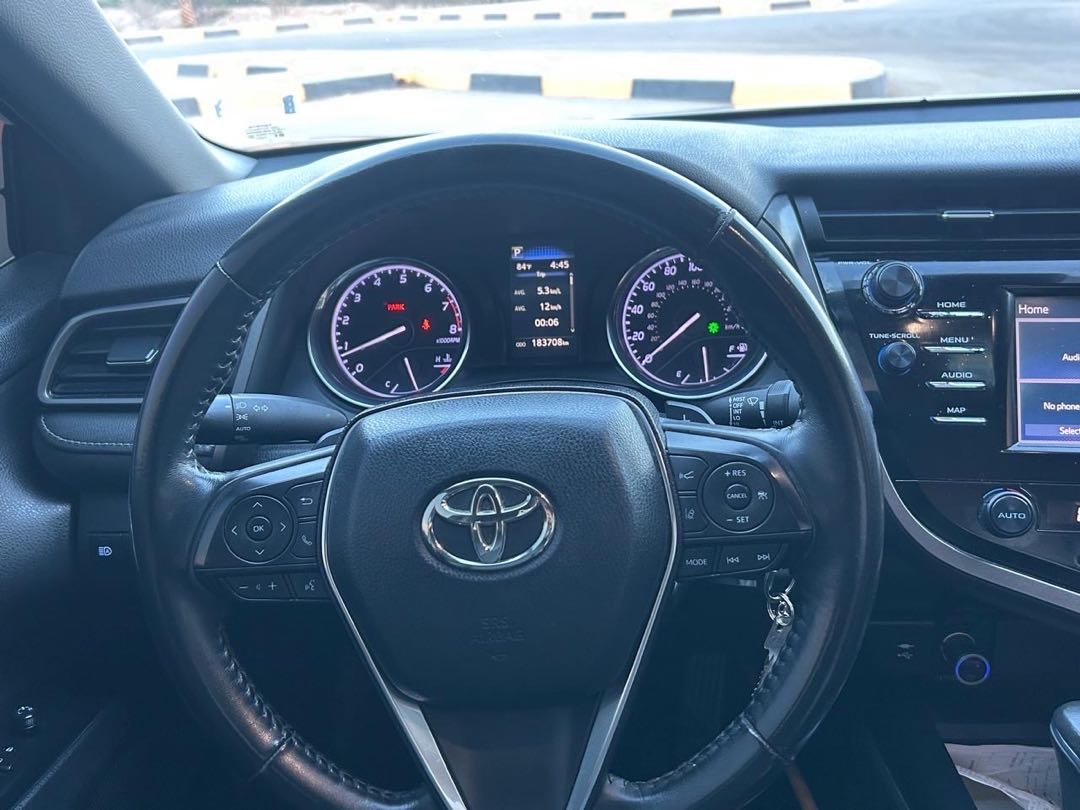 2019 Toyota Camry SE thumbnail 11
