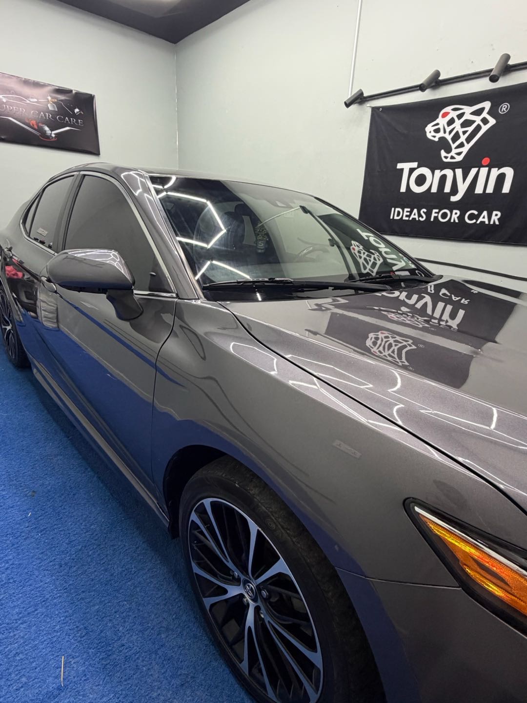 2018 Toyota Camry SE thumbnail 10