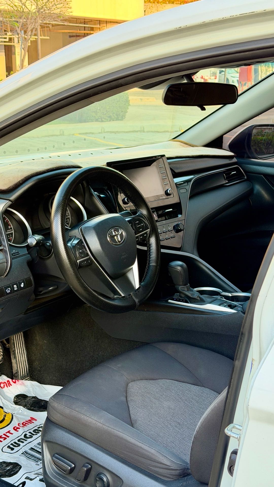 2021 Toyota Camry LE thumbnail 8