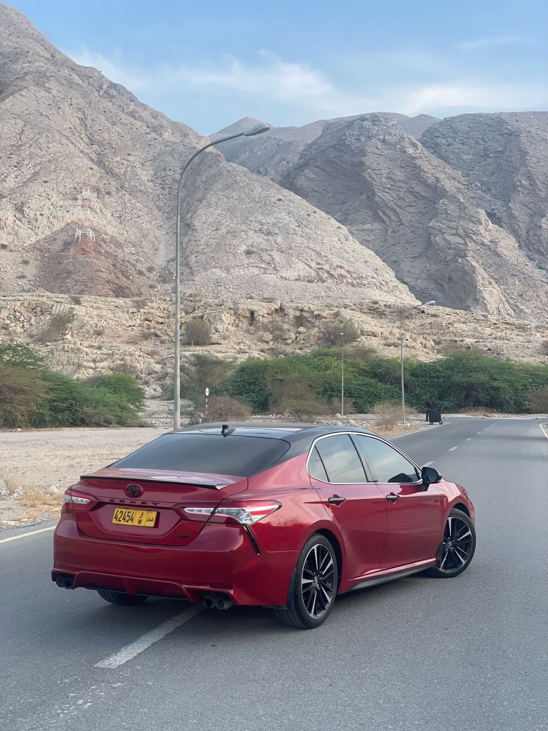 2020 Toyota Camry XSE thumbnail 2
