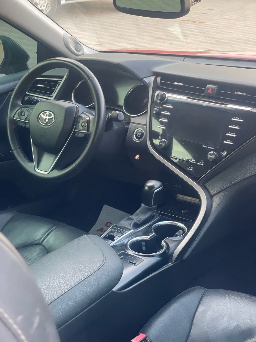 2020 Toyota Camry XSE thumbnail 6
