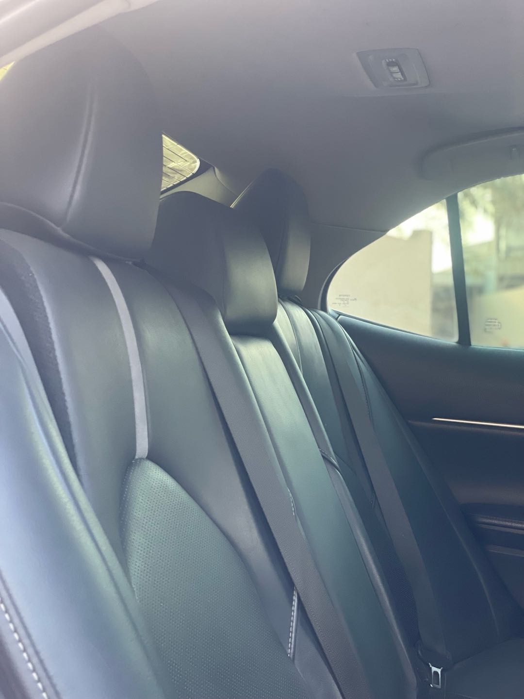 2020 Toyota Camry XSE thumbnail 9