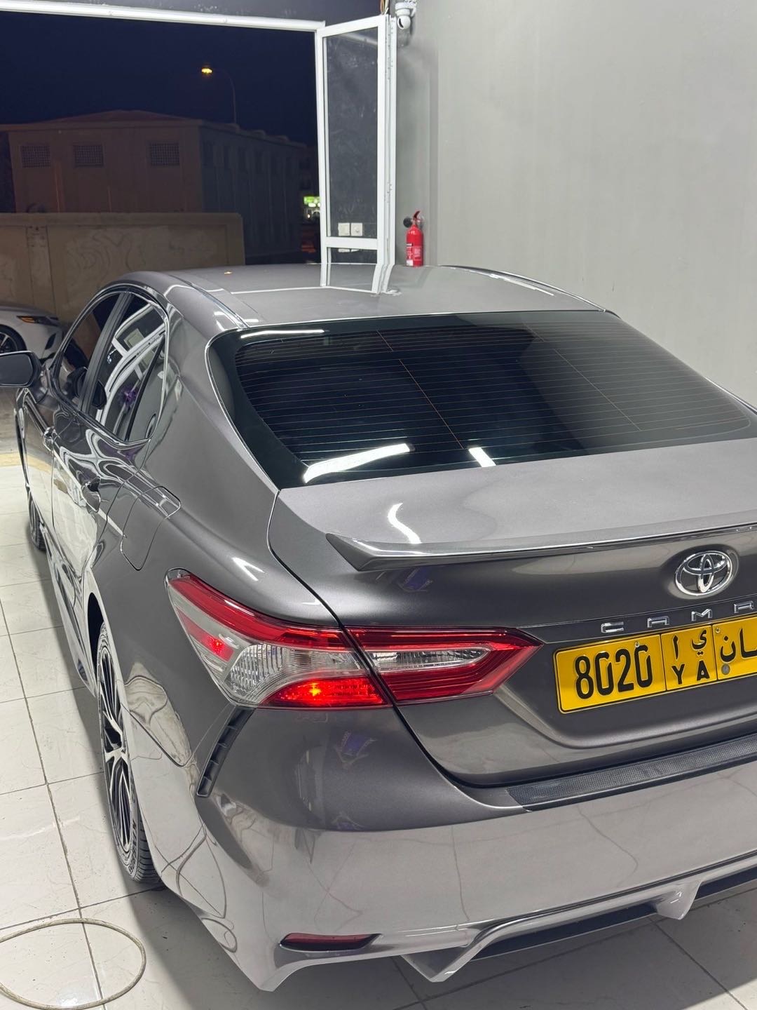 2018 Toyota Camry SE thumbnail 4