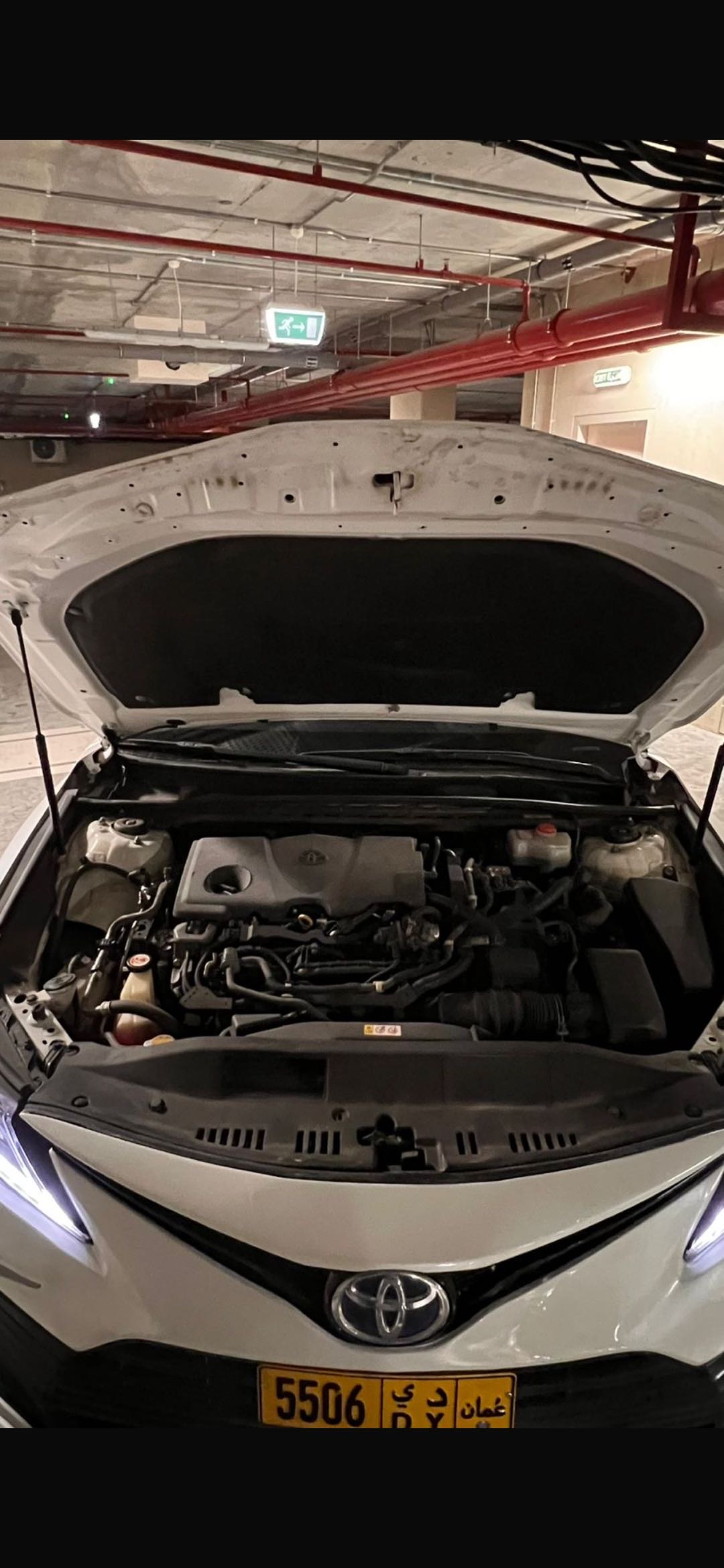2021 Toyota Camry GLE thumbnail 2