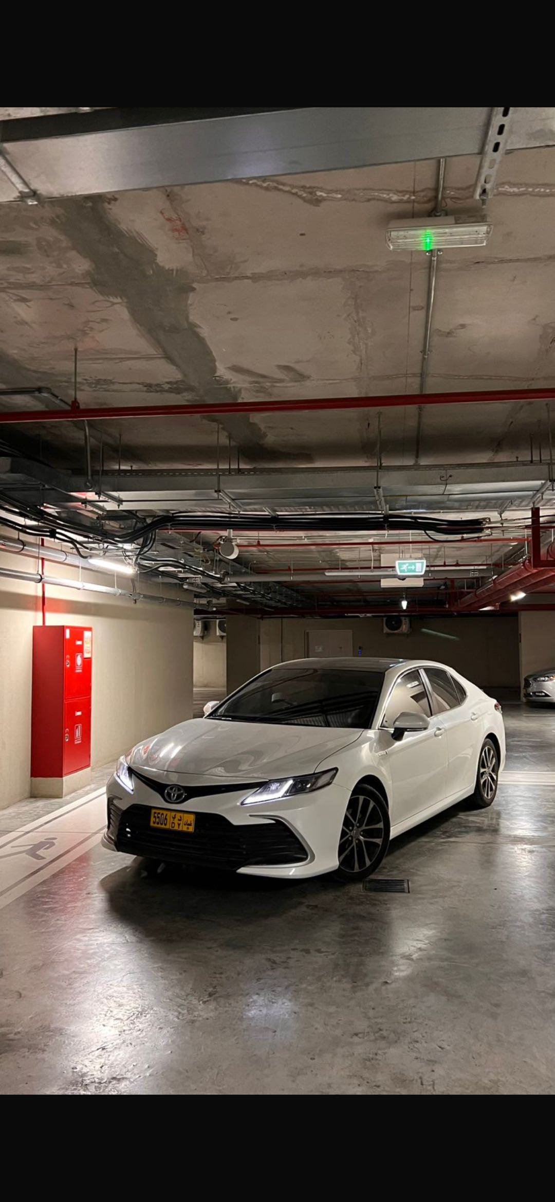 2021 Toyota Camry GLE thumbnail 5