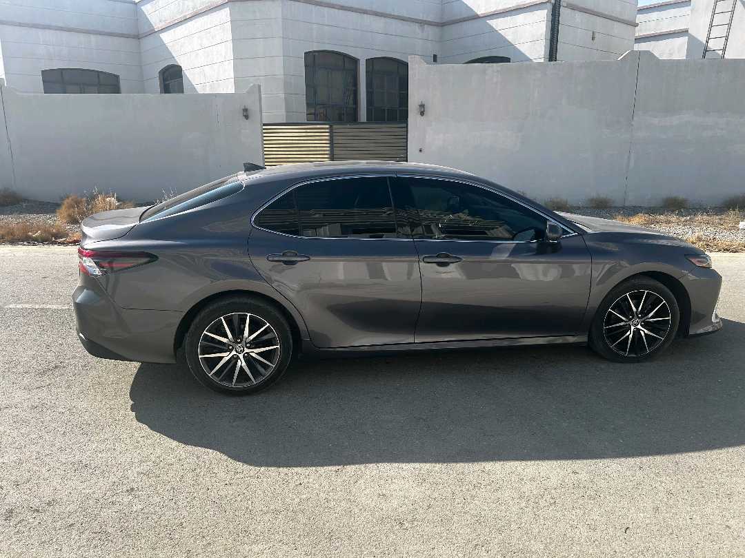 2024 Toyota Camry XLE thumbnail 4